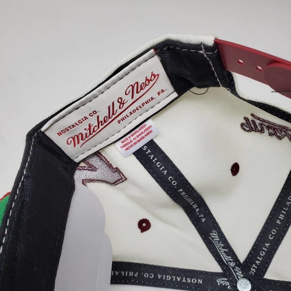 NHL Vintage Mitchell & Ness Script Snapback Hat - Montreal Maroons - Picture 5 of 6